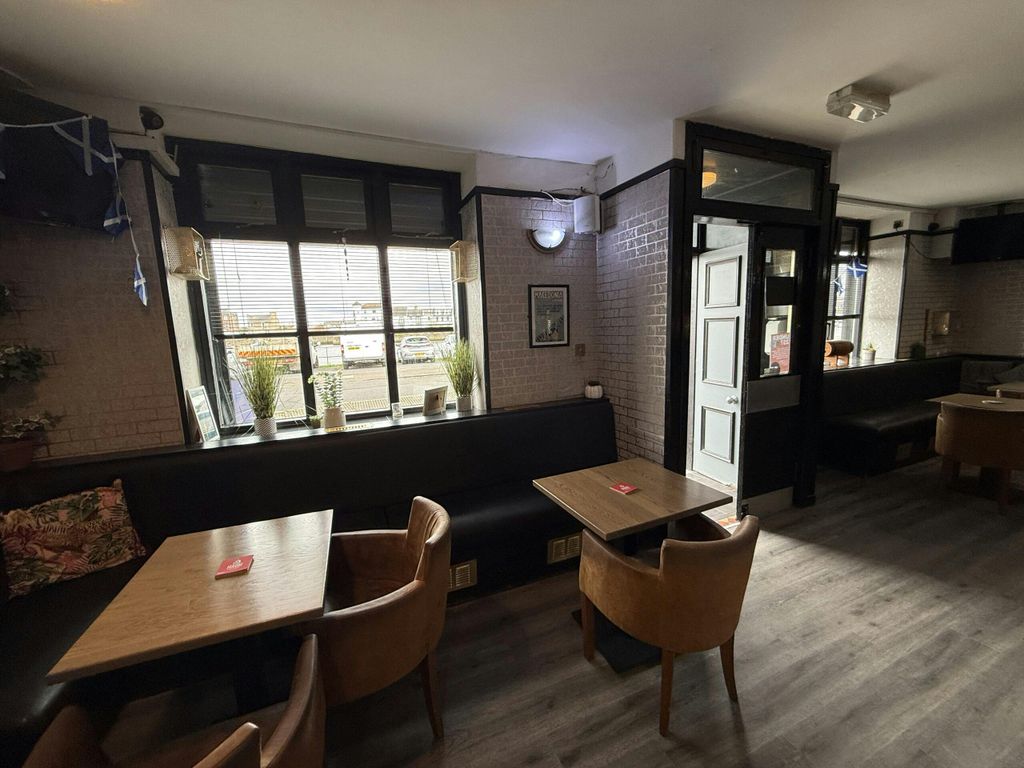 Property photo 3 of 9 Image 3