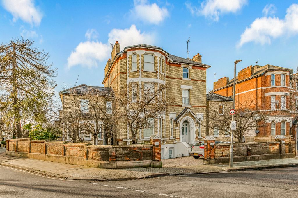 Property photo 1 of 15