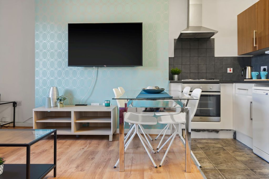 Property photo 3 of 13 Property Photo