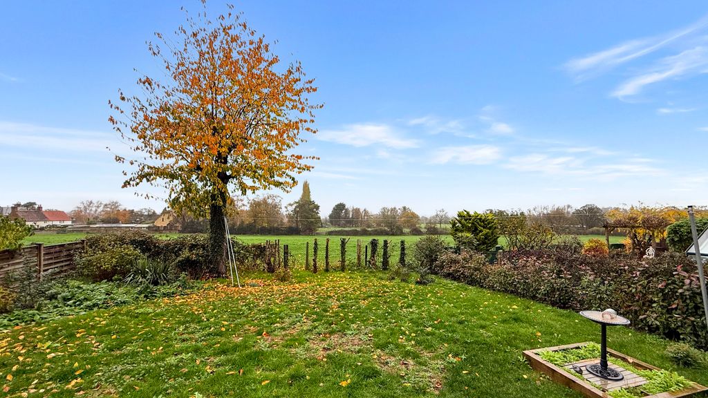 Property photo 2 of 20 Garden