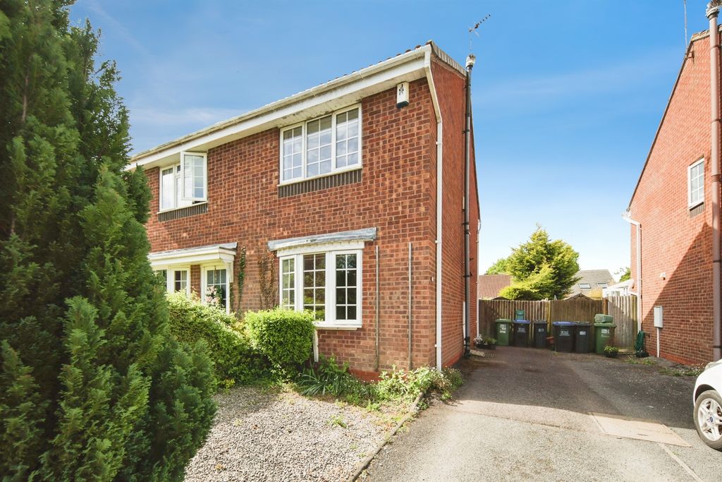 Property photo 1 of 11