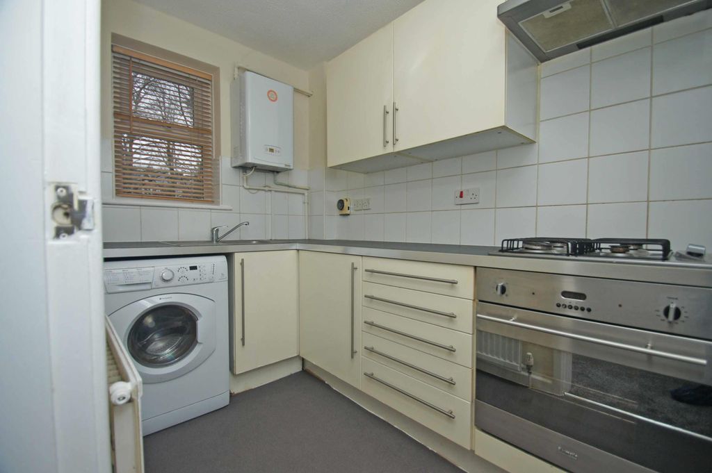 Property photo 3 of 9 0 General