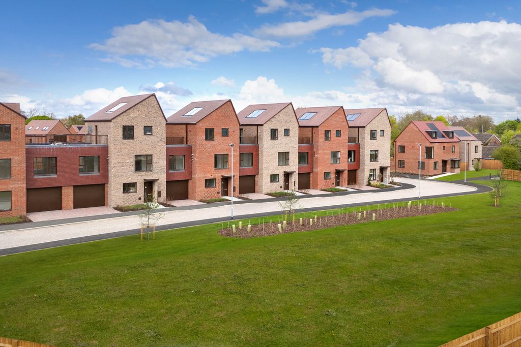 Property photo 2 of 9 Newman. Hythie, Fitzwilliam At Franklin Gardens