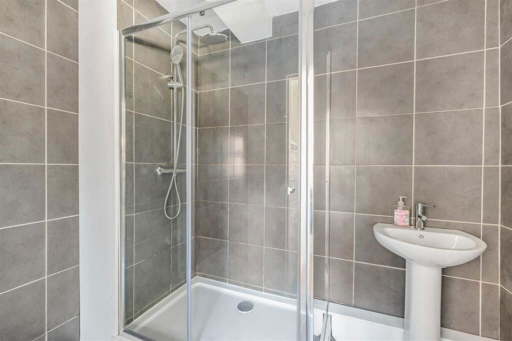 Property photo 3 of 21