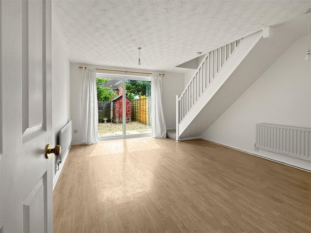 Property photo 3 of 13 Living Room