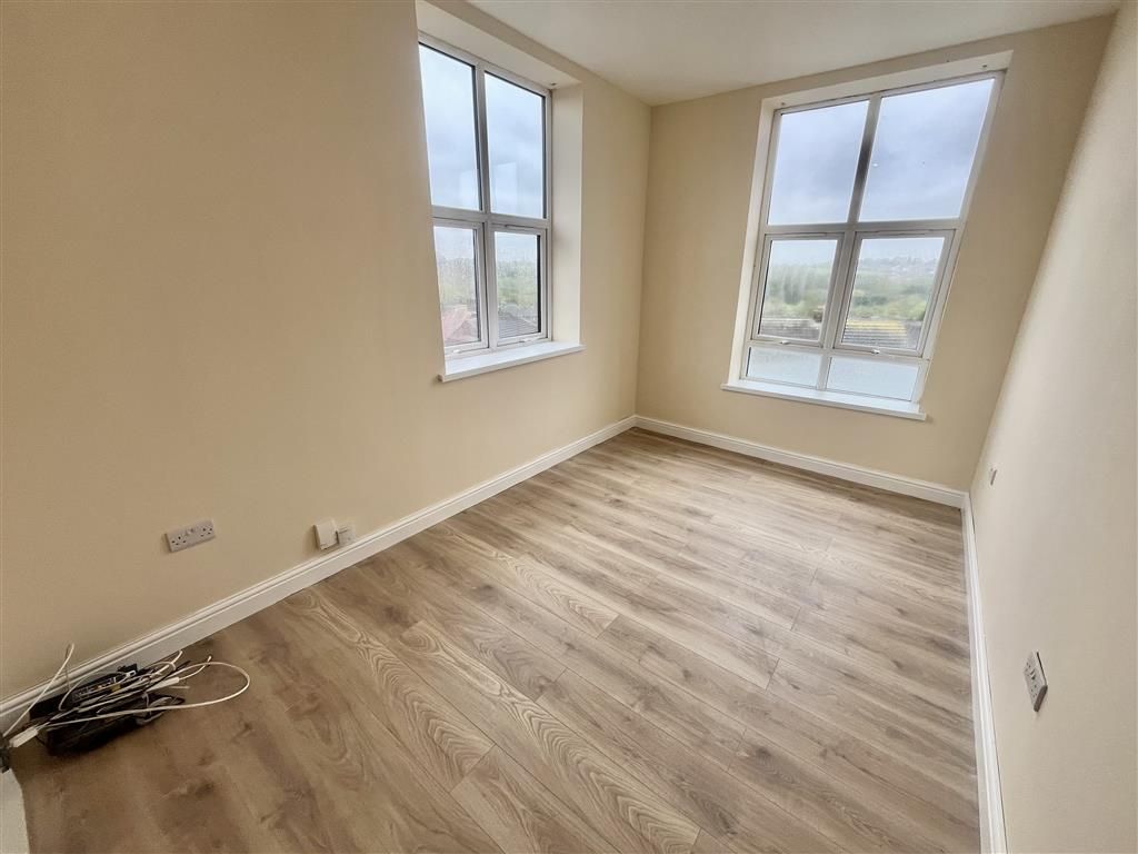 Property photo 3 of 9 Image