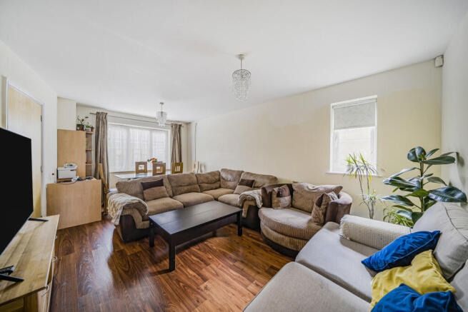 Property photo 2 of 14 4636822