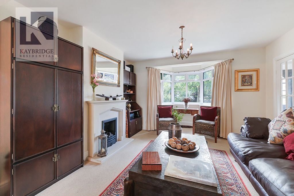 Property photo 3 of 16 Cunliffe Road, Epsom - Kt19 0Rj