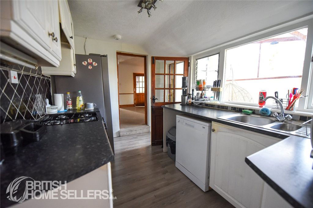 Property photo 3 of 22 3