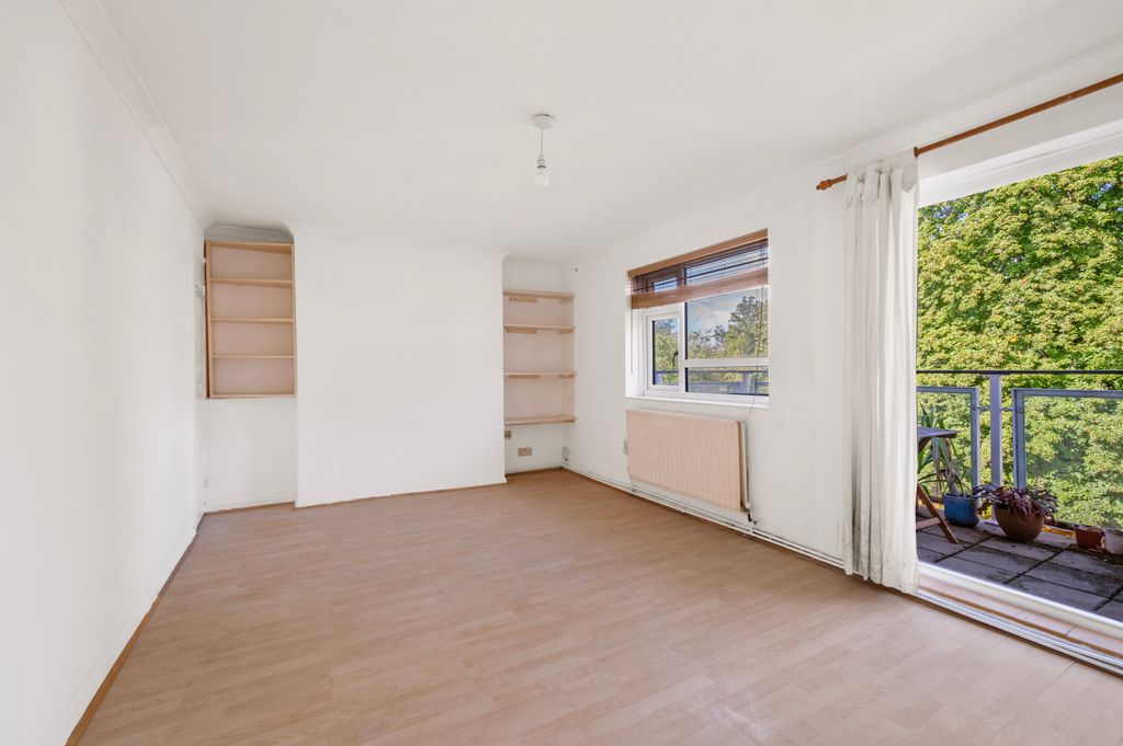 Property photo 3 of 14 Picture No. 16