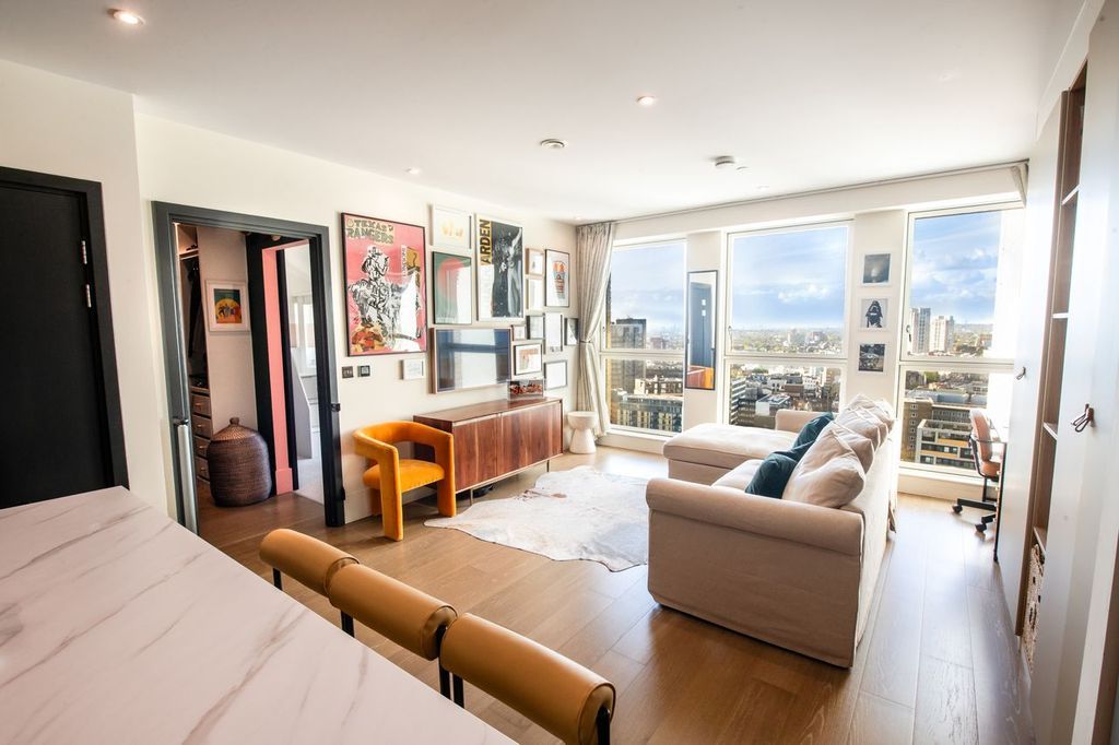 Property photo 1 of 16 Livin Room.Jpeg