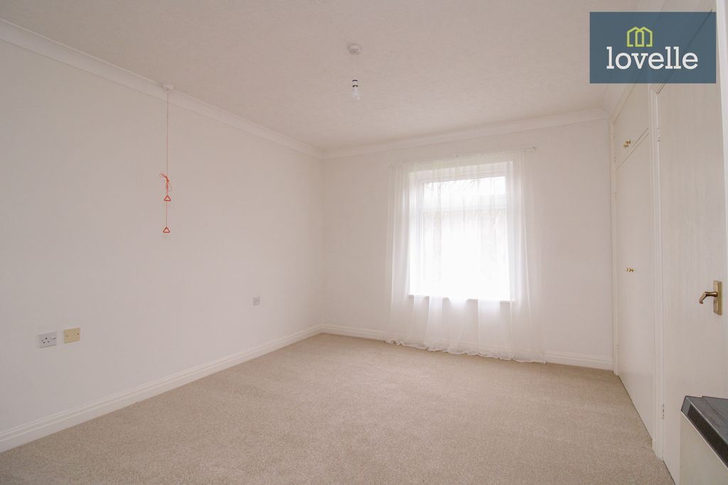 Property photo 3 of 5