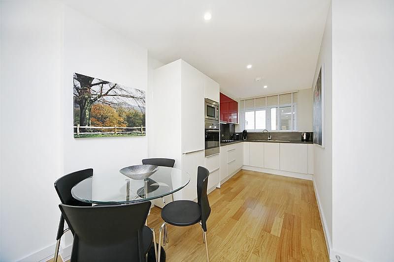 Property photo 2 of 4 (Main)