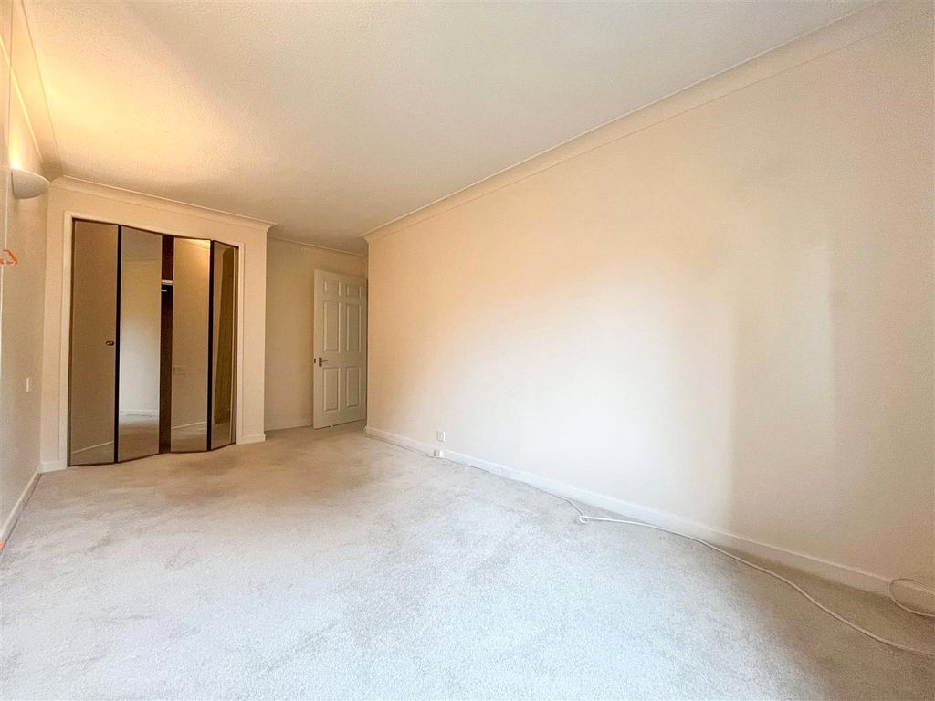 Property photo 3 of 6 Picture No. 04