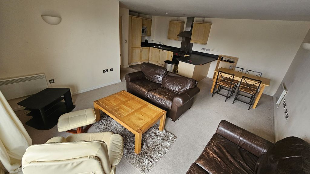 Property photo 3 of 9