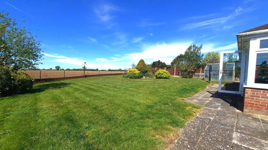 Property photo 3 of 33
