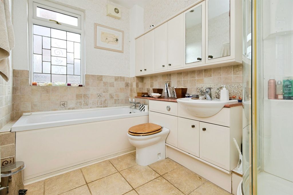 Additional image 17 of 5 bed semi-detached house for saleWhitaker Road, Derby DE23