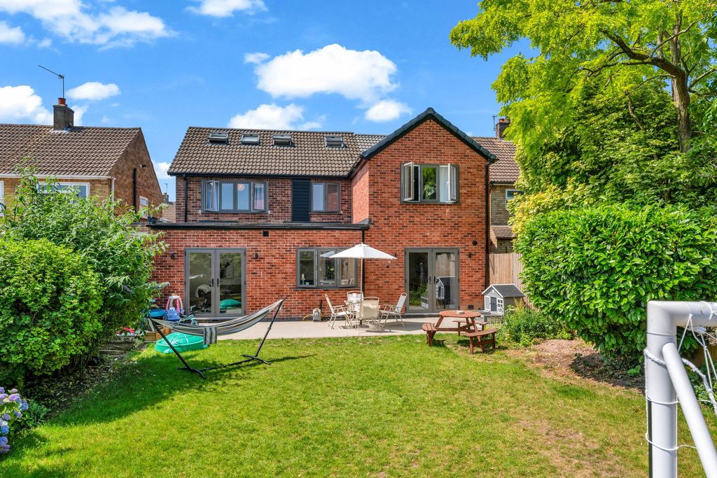 Property photo 2 of 41
