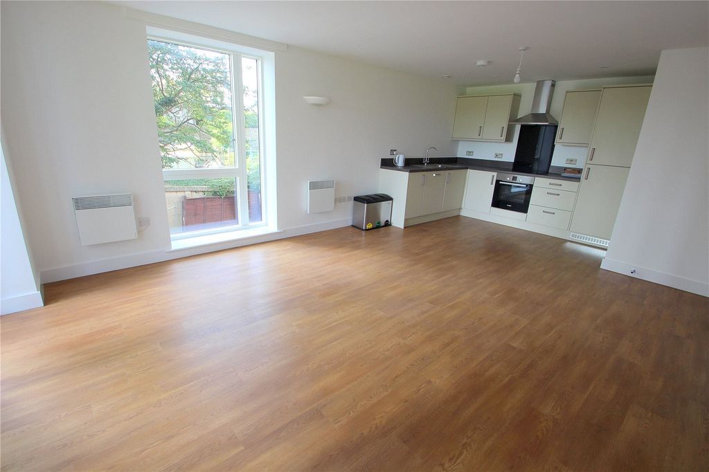 Property photo 1 of 8 Picture No. 05