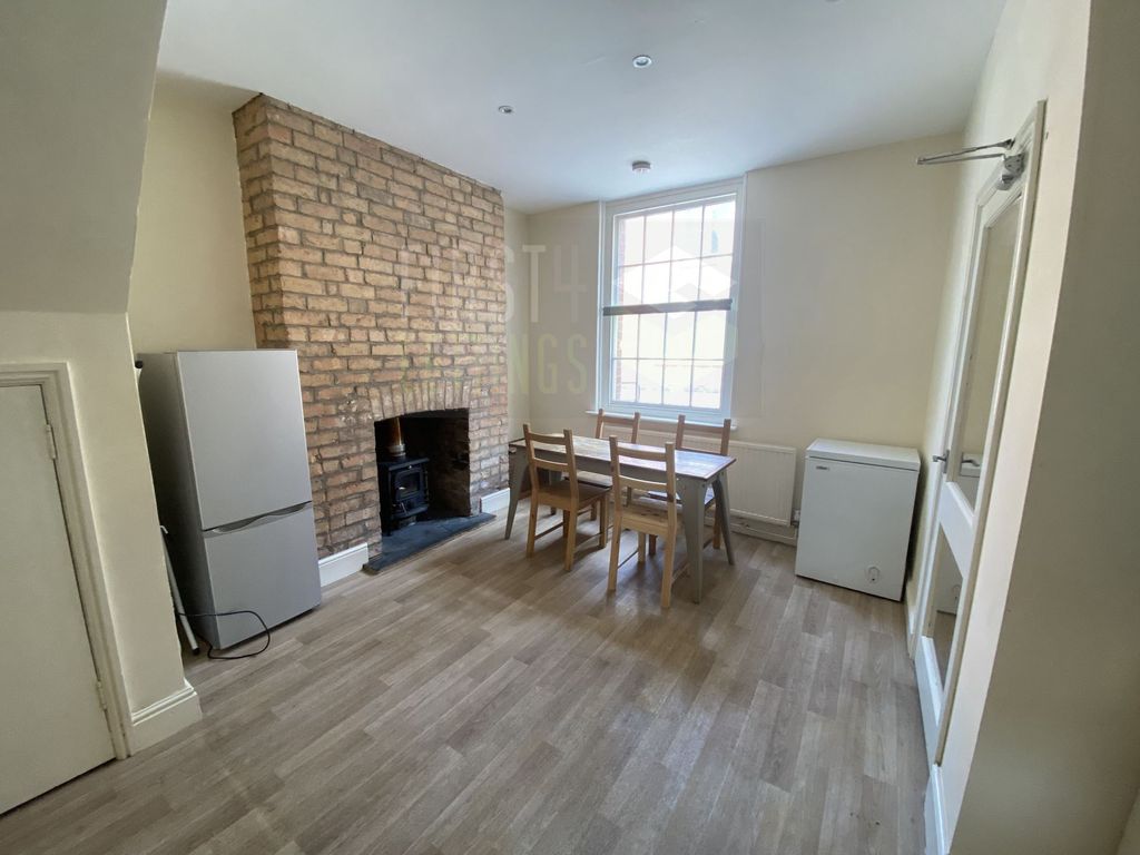 Property photo 2 of 19 Photo 12