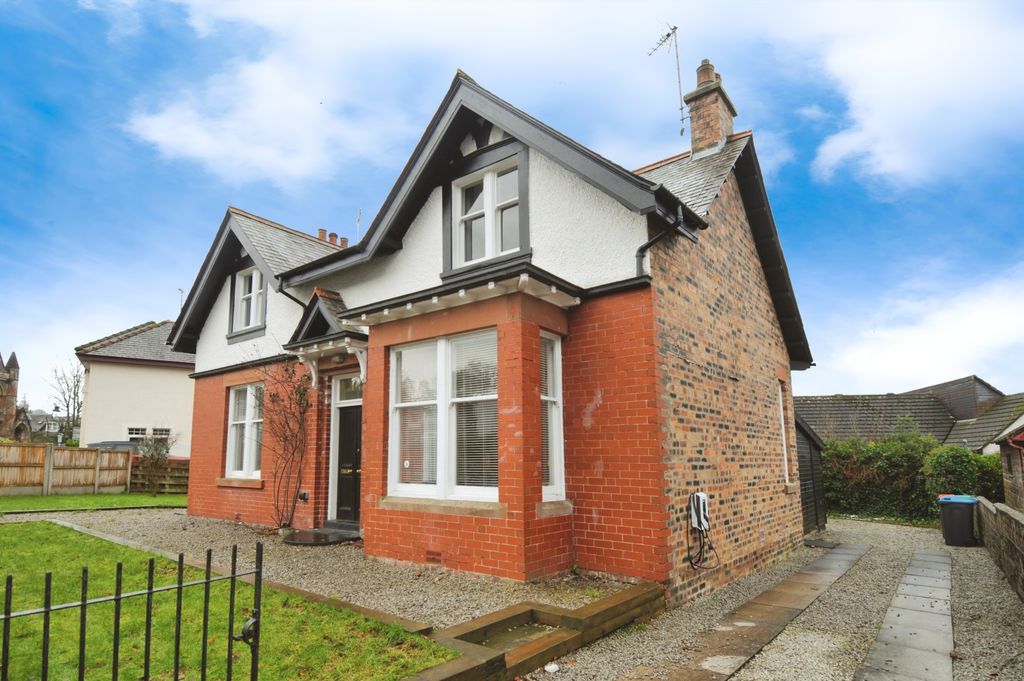 Property photo 1 of 15 Front View