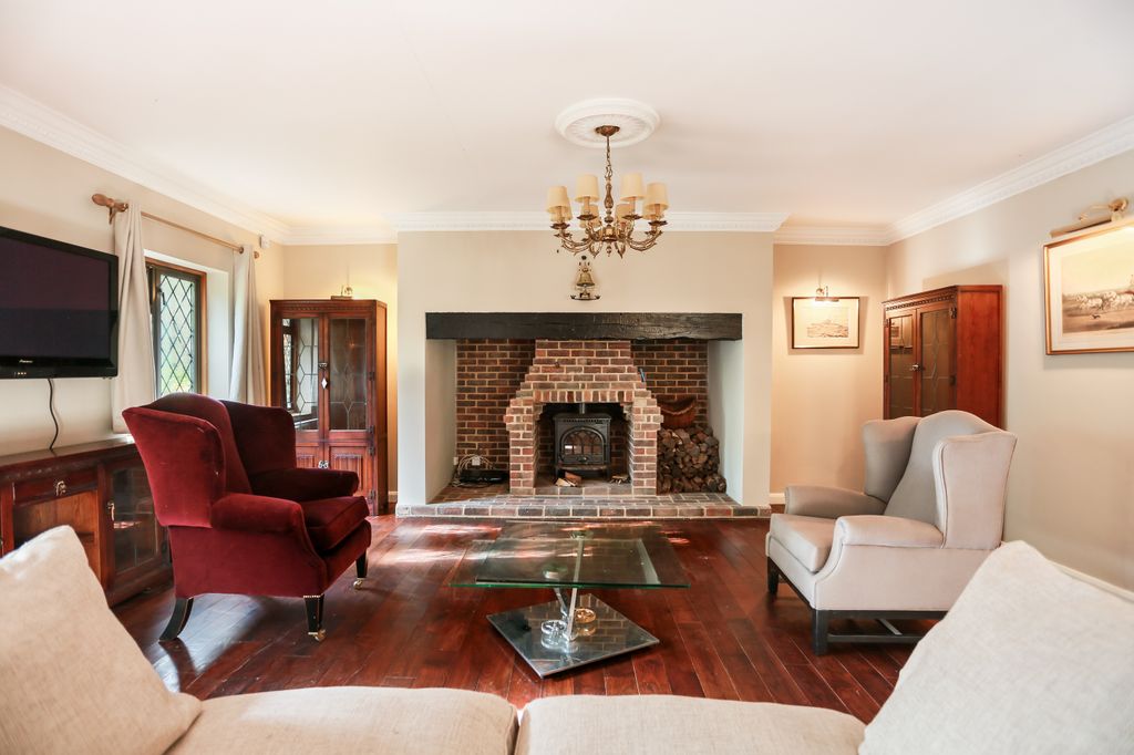 Property photo 2 of 25 296A5593