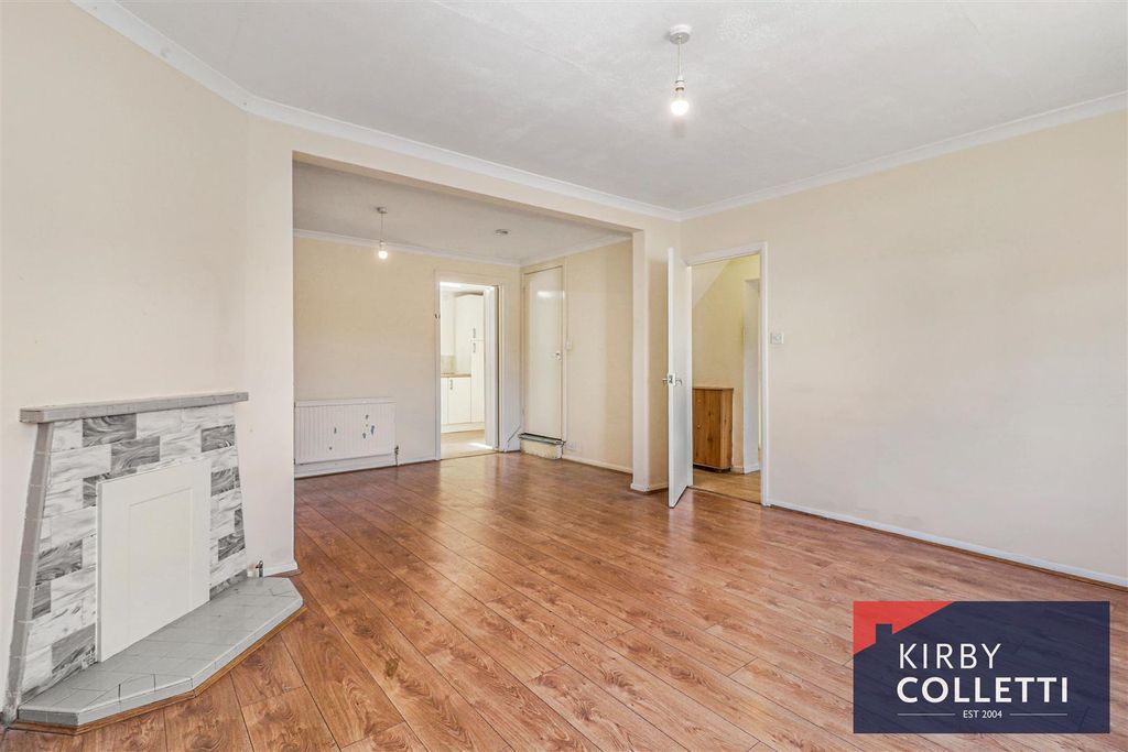 Property photo 3 of 22
