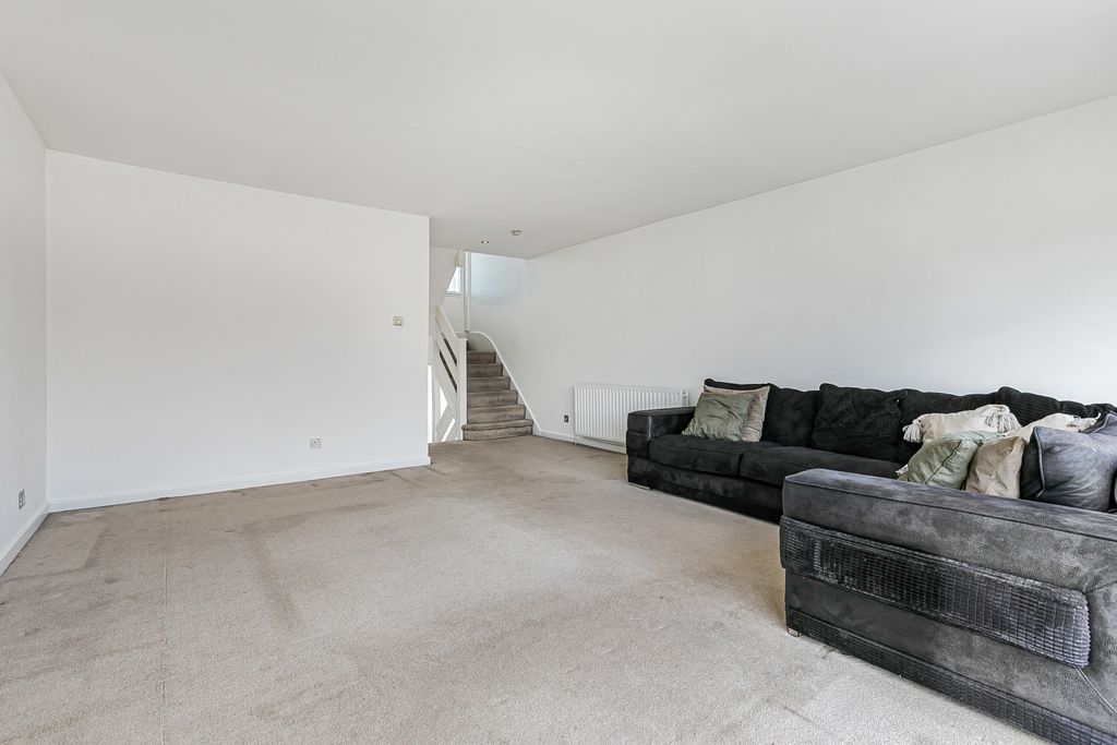 Property photo 3 of 14 Reception Room