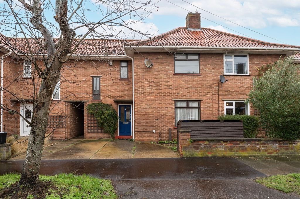 Property photo 1 of 16