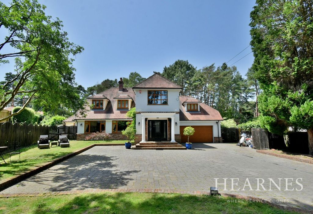 Property photo 1 of 37