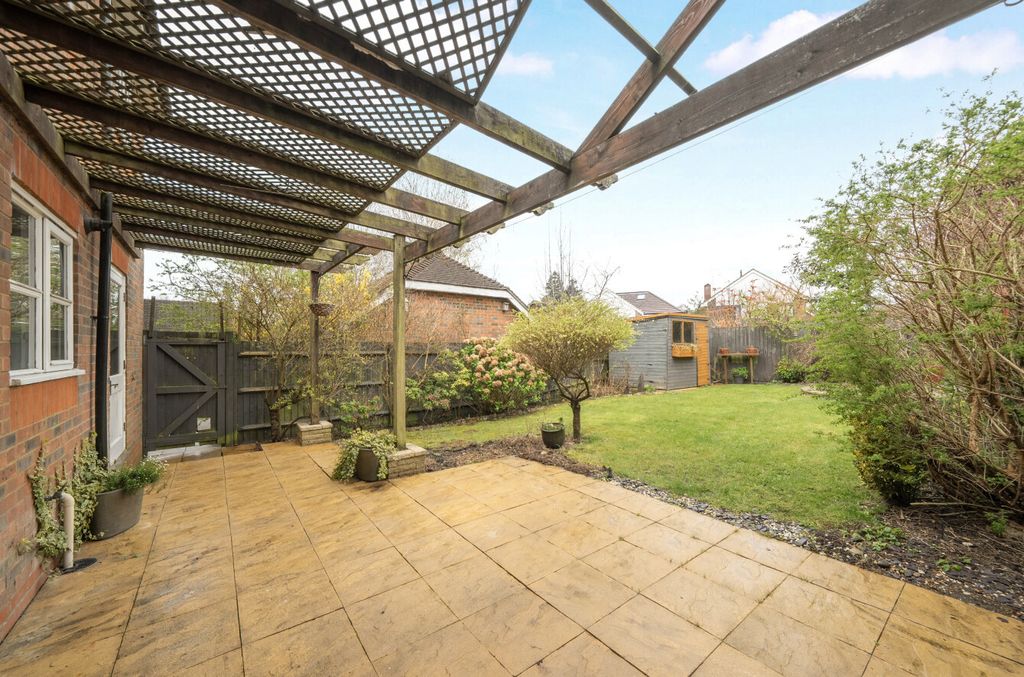 Property photo 2 of 21 1433463-17-69c68E...