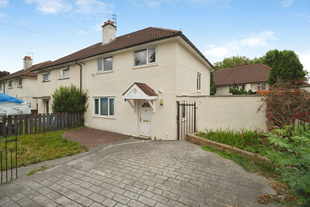 Property photo 1 of 15 External