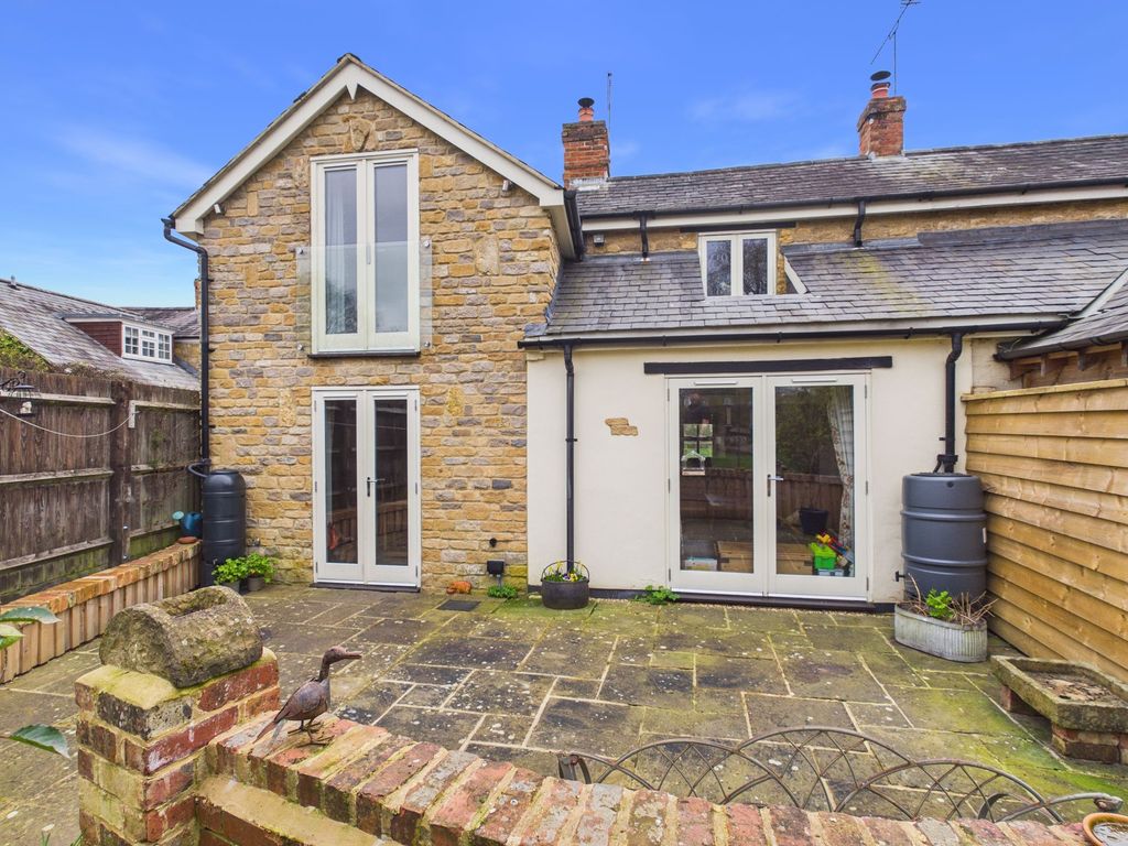 Property photo 3 of 32