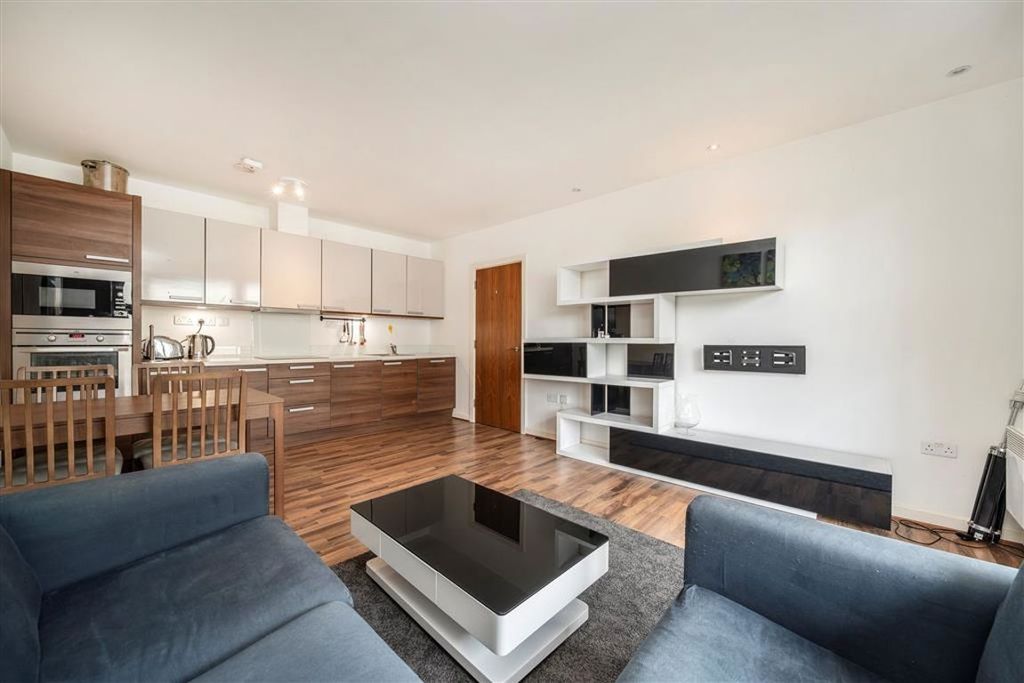 Property photo 2 of 8