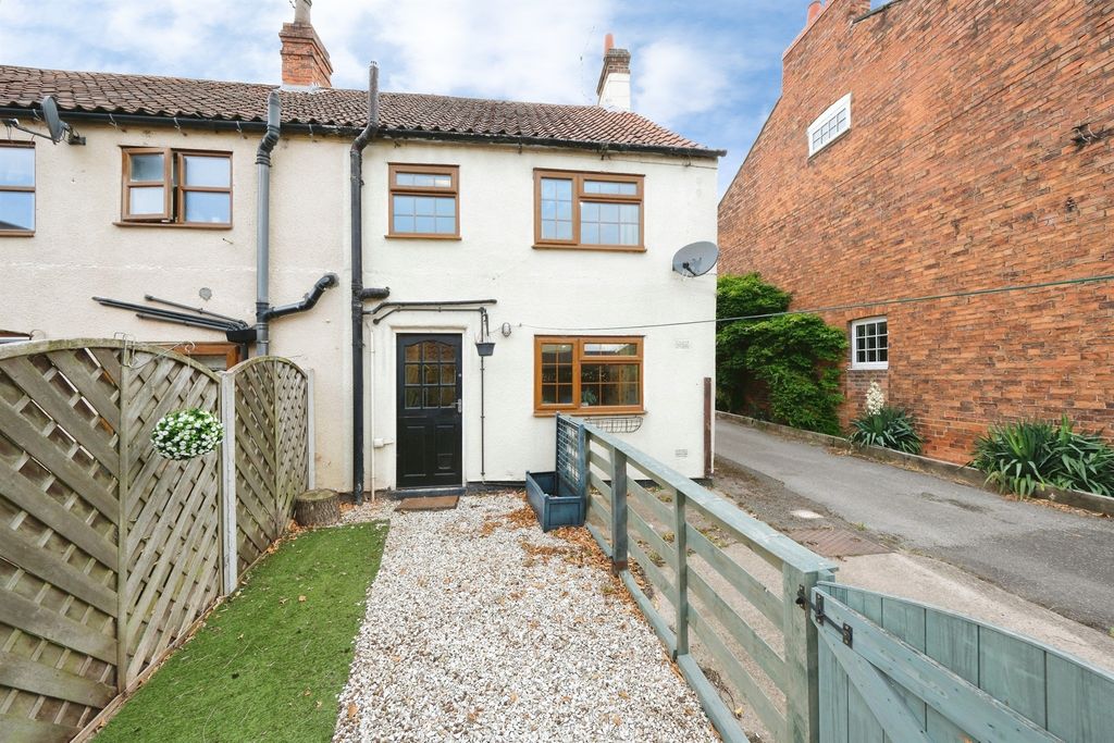 Property photo 2 of 16