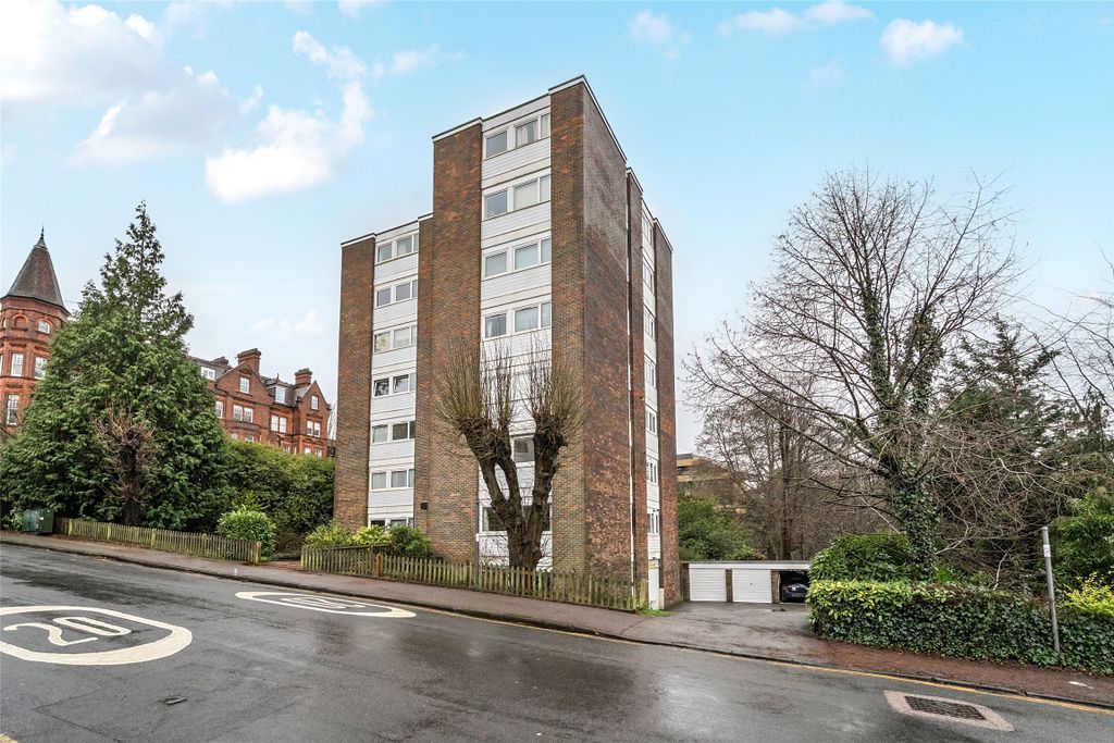 Property photo 2 of 11 Picture No. 20