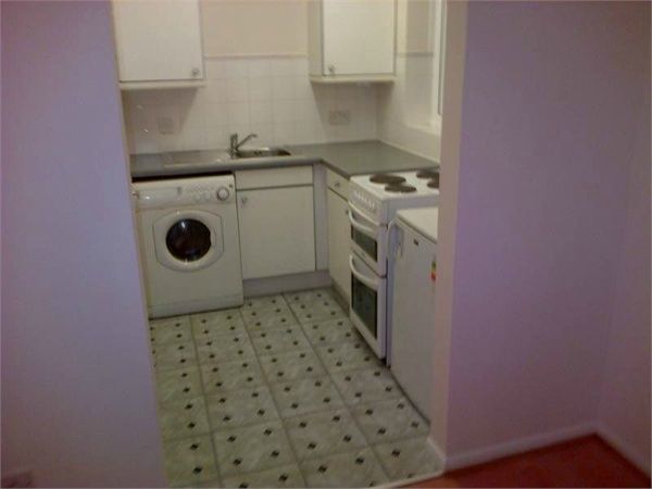 Property photo 3 of 4 Kitchen