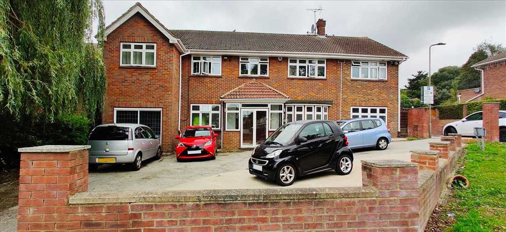 Property photo 1 of 6 Main Picture