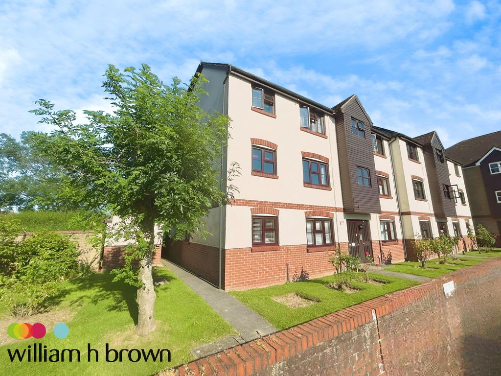 Property photo 1 of 6 Front