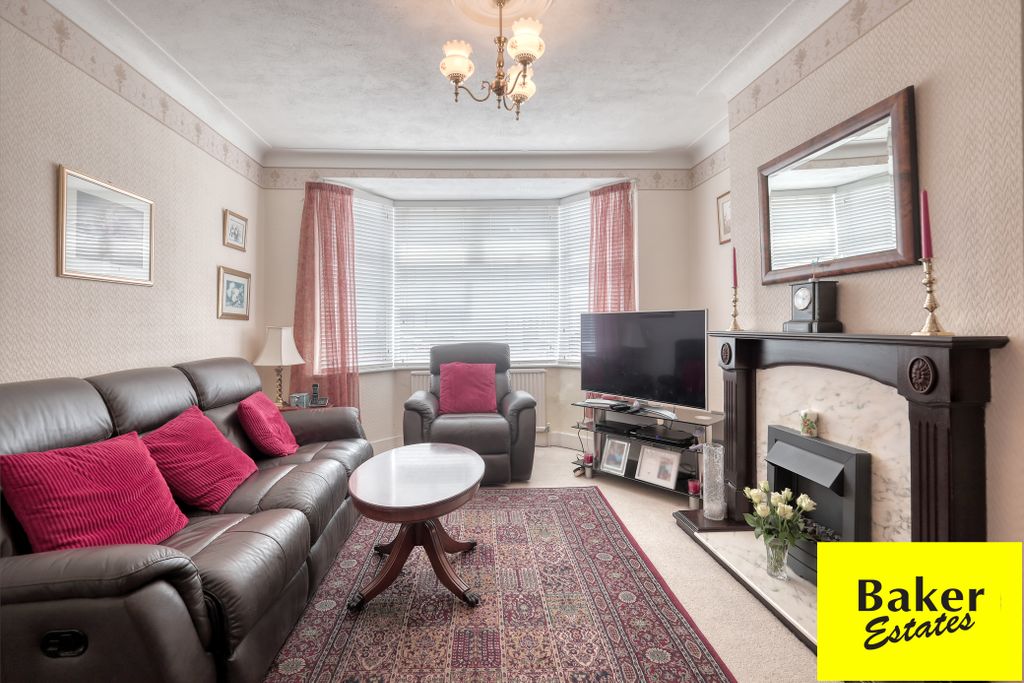 Property photo 2 of 23