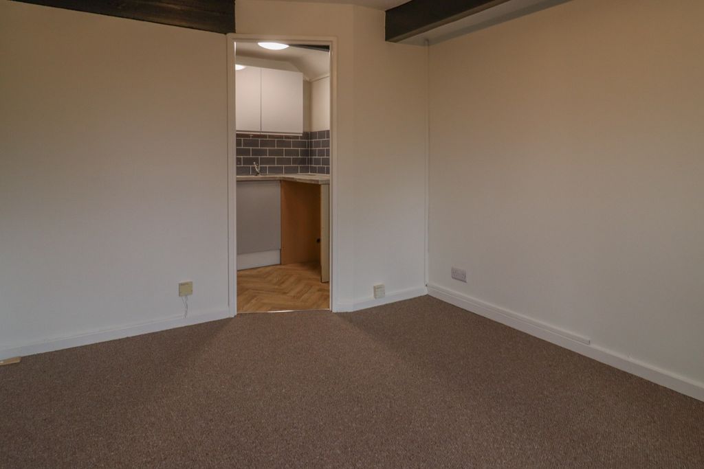 Property photo 3 of 10 46037210