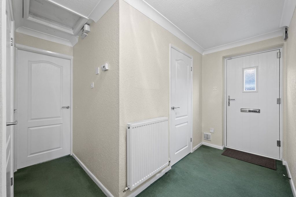 Property photo 3 of 24