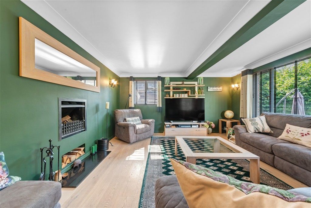 Property photo 3 of 30 Living