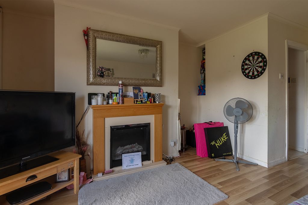Property photo 3 of 16