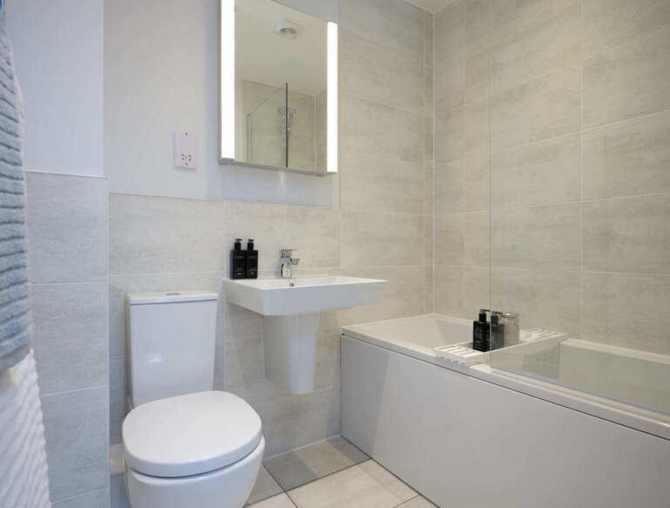 Property photo 3 of 4 Bathroom.Jpg