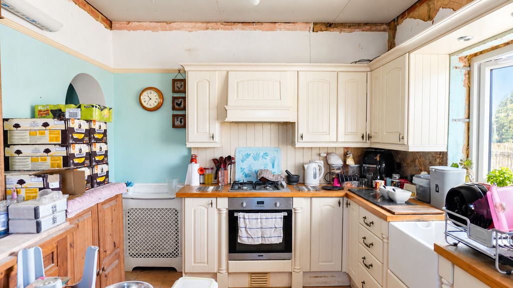 Property photo 2 of 24