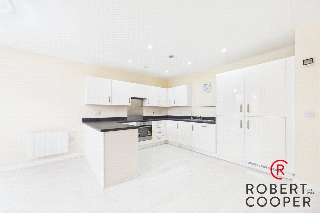 Property photo 2 of 14 Picture No. 12