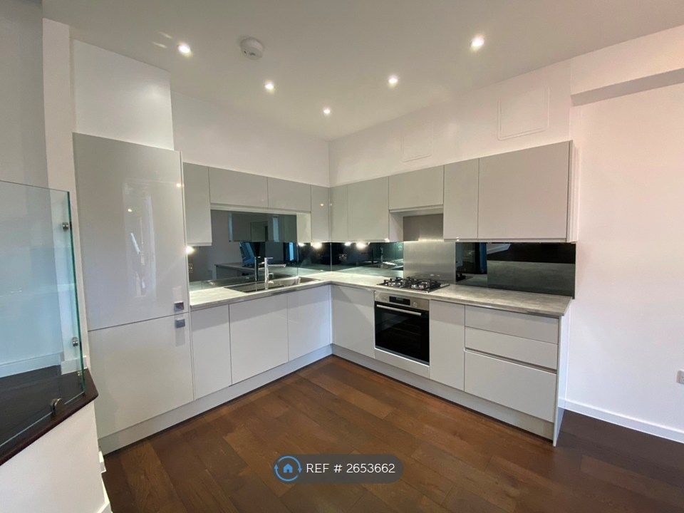 Property photo 2 of 11