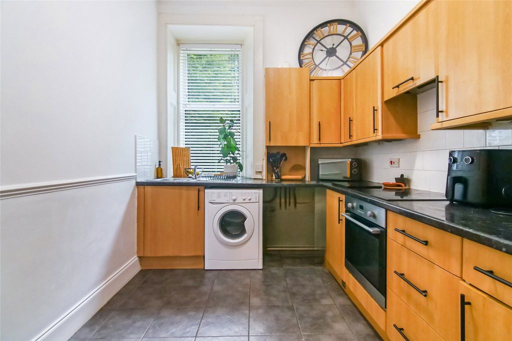 Additional image 5 of 1 bed flat for saleGlasgow Road, Paisley, Renfrewshire PA1