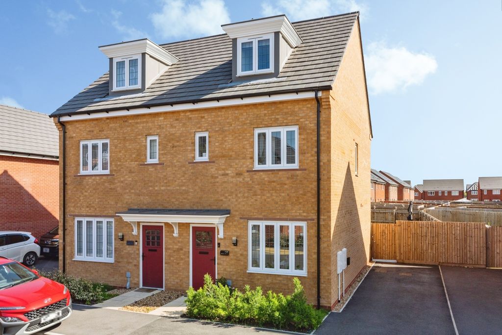 Property photo 1 of 16 Pbox-Img.Jpg